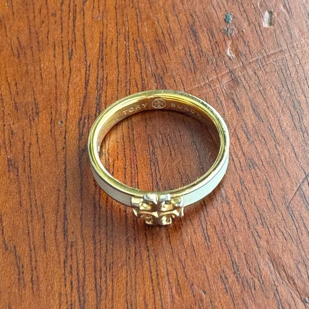 Tory Burch Kira Enamel Ring Size 7 (Tory Gold/New Ivory) - Great Used Condition